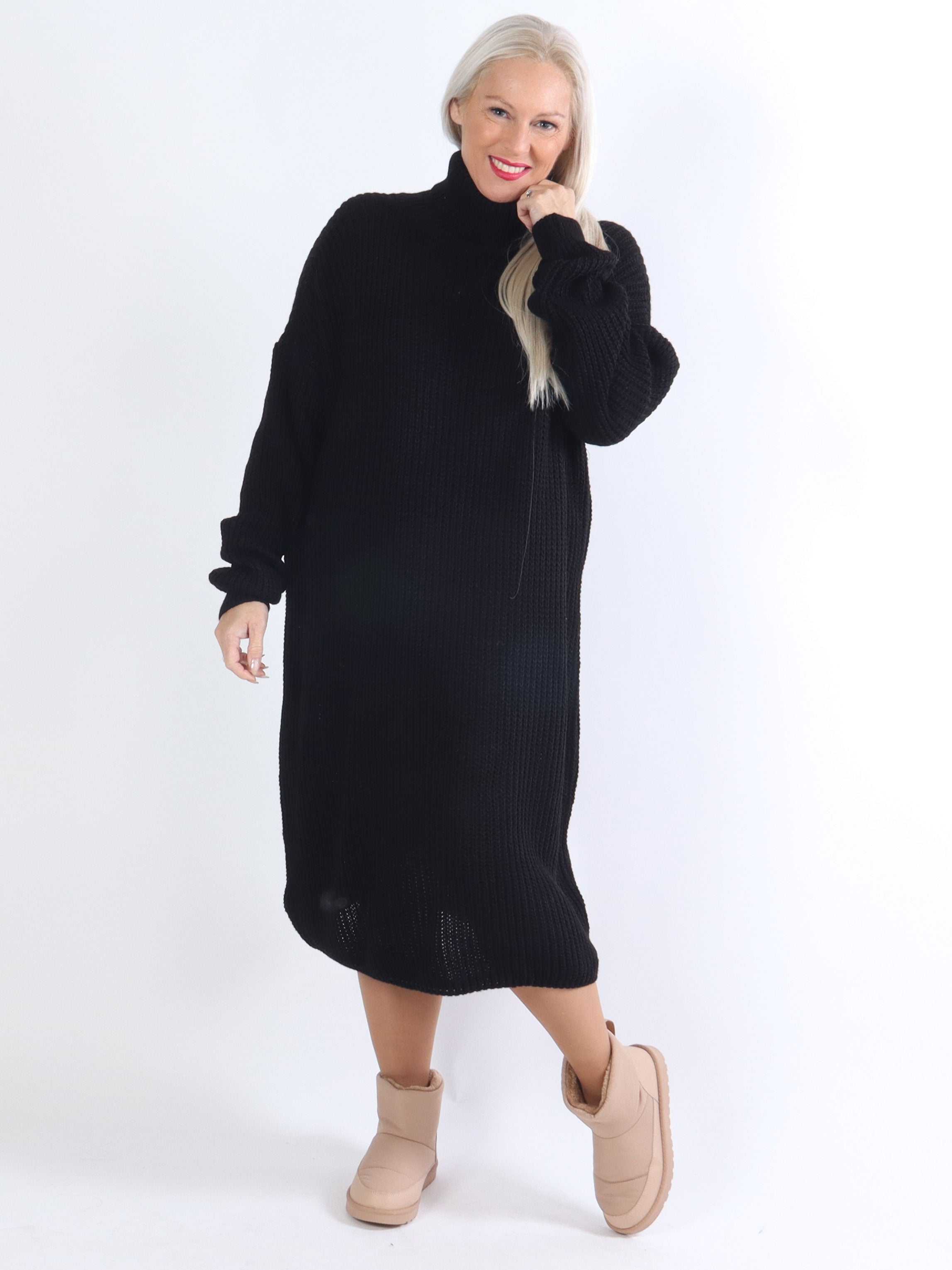 Alice - Plus size stickad klänning med rullhals